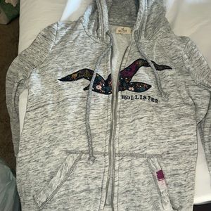 Women’s Hollister hoodie